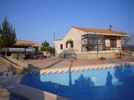Beautiful villa with swimming pool in Inland Villas Spain