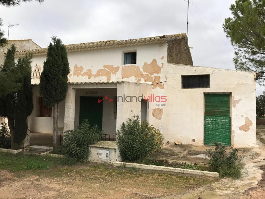 Detached country house in Yecla, Murcia. in Inland Villas Spain
