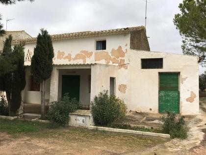 Detached country house in Yecla, Murcia.