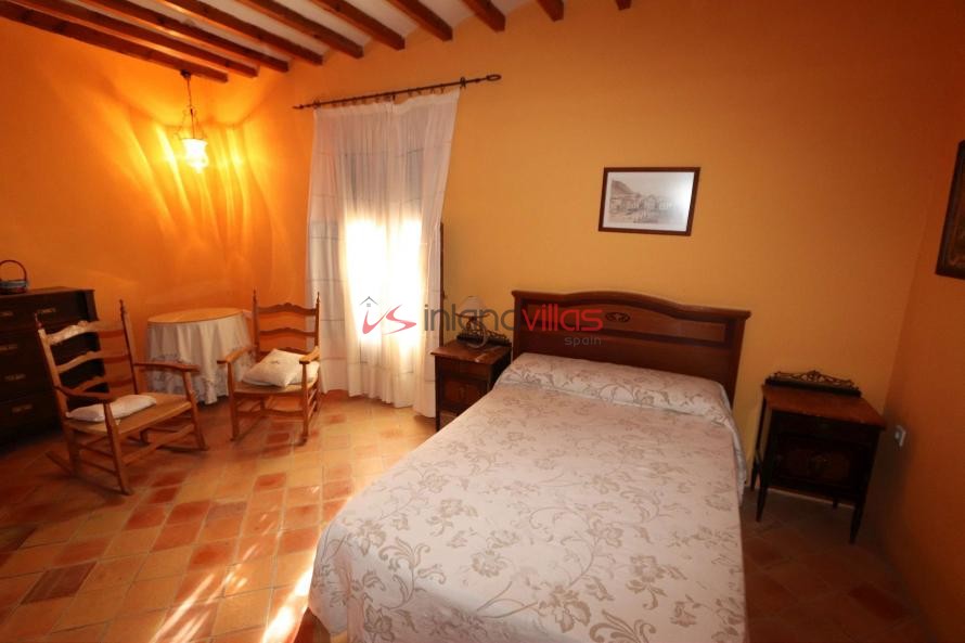 Bed and breakfast business in Pinoso  in Inland Villas Spain