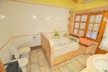 Quirky 3 bed Tardis house with pool, Yecla in Inland Villas Spain