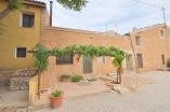 Quirky 3 bed Tardis house with pool, Yecla in Inland Villas Spain