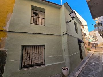 Charming Townhouse in Petrer