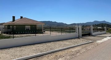 Lovely 3 Bed House with huge stables - Inland Villas Spain