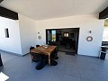 Moderne neue Villa in der Nähe von Pinoso Villa mit 3 Schlafzimmern, Pool und Garage in Inland Villas Spain