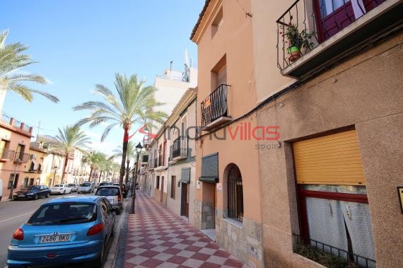 3 bed Town House in Aspe, Alicante