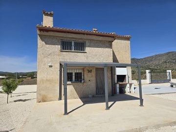 Lovely high quality 2 Bedroom home on solar - Inland Villas Spain