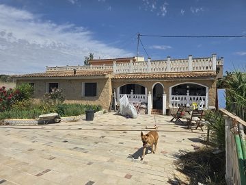 3 propriétés en une à Sax - Inland Villas Spain