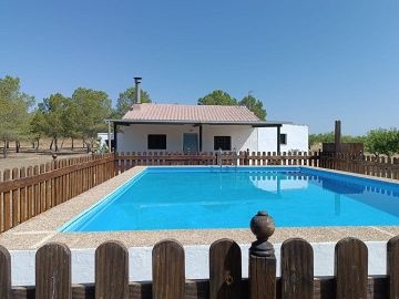 Detached Villa in Yecla