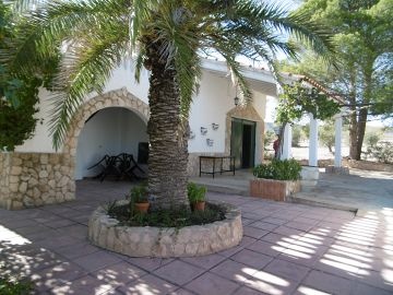 Villa mit Pool 7 km von Yecla
