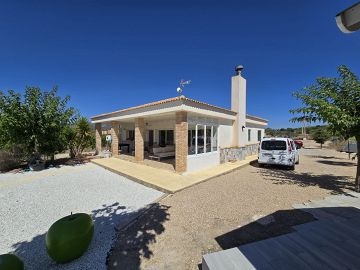 Lovely modern and bright 3 bed villa in Salinas, Sax - Inland Villas Spain