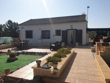 Villa met 2 slaapkamers in nationaal park met 18.000 m2 grond