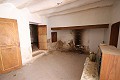 Renovierungsbedürftiges Dorfhaus in Raspay in Inland Villas Spain