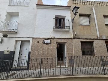 2 Bedroom, 2 bathroom home with splash pool in the old town area in Sax - Inland Villas Spain