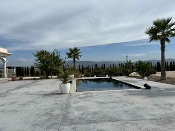Resale: Lovely quality build with casita and pool in Sax - Inland Villas Spain