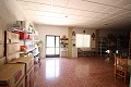 Enorme Casa de pueblo con oportunidad de negocio en Monovar in Inland Villas Spain