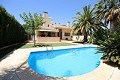 Grande Villa avec piscine et jardin in Inland Villas Spain