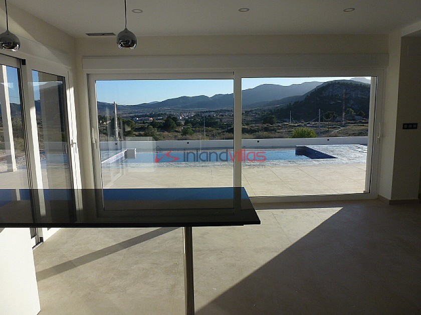 Villa en venta en La Romana, Alicante  in Inland Villas Spain