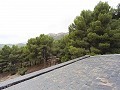 Großes rustikales Haus in einem Nationalpark mit Schieferdach. in Inland Villas Spain