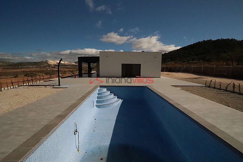 Modern new villa 3 bedroom villa with pool and garage key ready now in Inland Villas Spain