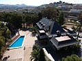 Atemberaubende freistehende Villa mit einem zweiten Haus, nur wenige Gehminuten von Monovar entfernt in Inland Villas Spain