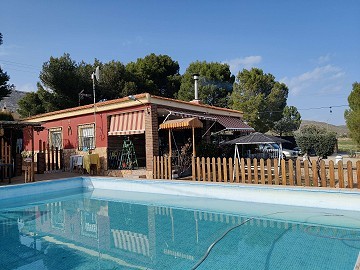 Country House with 4 Bedrooms and pool