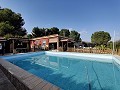 Landhaus mit 4 Schlafzimmern und Pool in Inland Villas Spain
