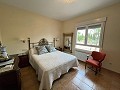 Villa met 4 slaapkamers en 2 badkamers in Inland Villas Spain