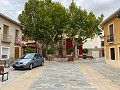 Herenhuis om te hervormen in het centrum van Aspe in Inland Villas Spain