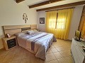 Luxe huis met 3 slaapkamers en bijgebouwen in Inland Villas Spain