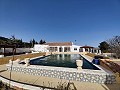 Detached Villa in Yecla with a pool and garage in Inland Villas Spain