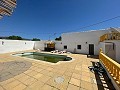 Villa met 8 Bedden, een Zwembad en een Speelkamer in Inland Villas Spain