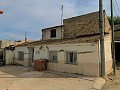 Maison de campagne de 3 chambres et dépôt de stockage à 10 minutes à pied de la ville de Barinas in Inland Villas Spain