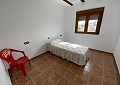 Enorme villa met 5 slaapkamers en 3 badkamers met stallen in Inland Villas Spain