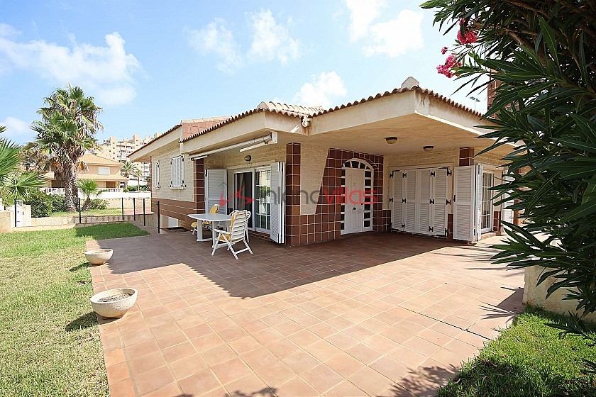 Villa in La Manga del Mar Menor - Wiederverkauf in Inland Villas Spain
