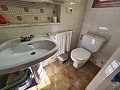 Villa de 4 dormitorios Villa de 2 baños con piscina, que necesita un poco de TLC in Inland Villas Spain
