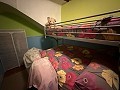 Campingbedrijf met een huis met 4 slaapkamers in Inland Villas Spain