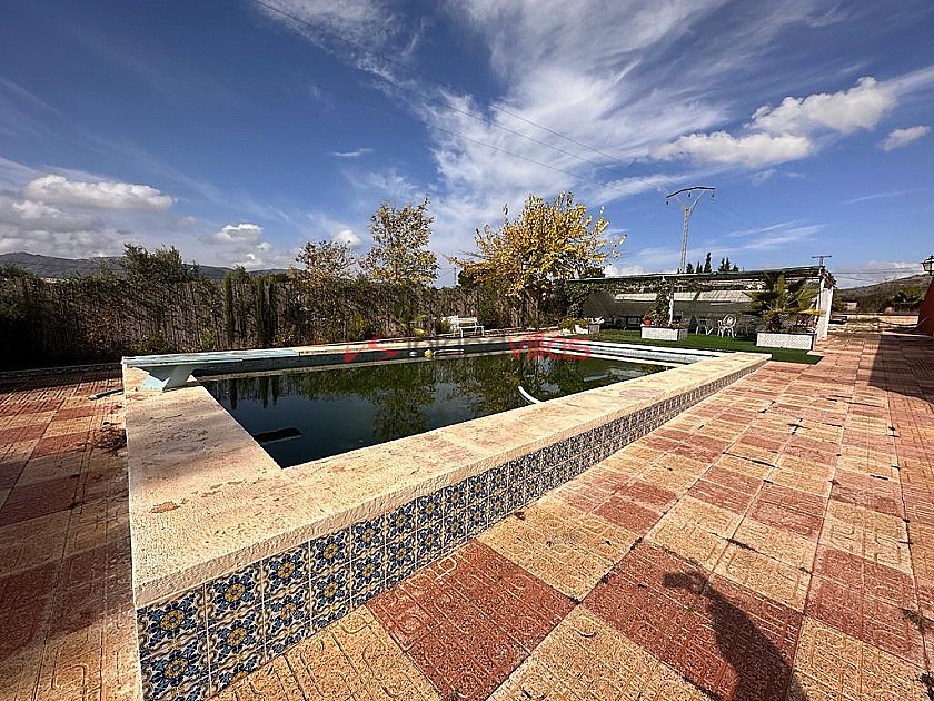 Villa de 4 chambres avec deux piscines et court de tennis in Inland Villas Spain