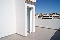 Maison neuve avec solarium et sous-sol de 2 chambres et 2 salles de bain in Inland Villas Spain