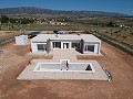 Villa moderne de nouvelle construction à Pinoso avec piscine et terrain inclus in Inland Villas Spain