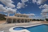 Villas de Obra Nueva en Alicante, 4 dormitorios, 4 baños in Inland Villas Spain