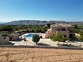 Groot executive huis met 5 slaapkamers en een zwembad van 10x5 in Inland Villas Spain