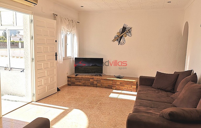 Lovely 4 Bedroom Villa with private pool in Torrevieja in Inland Villas Spain