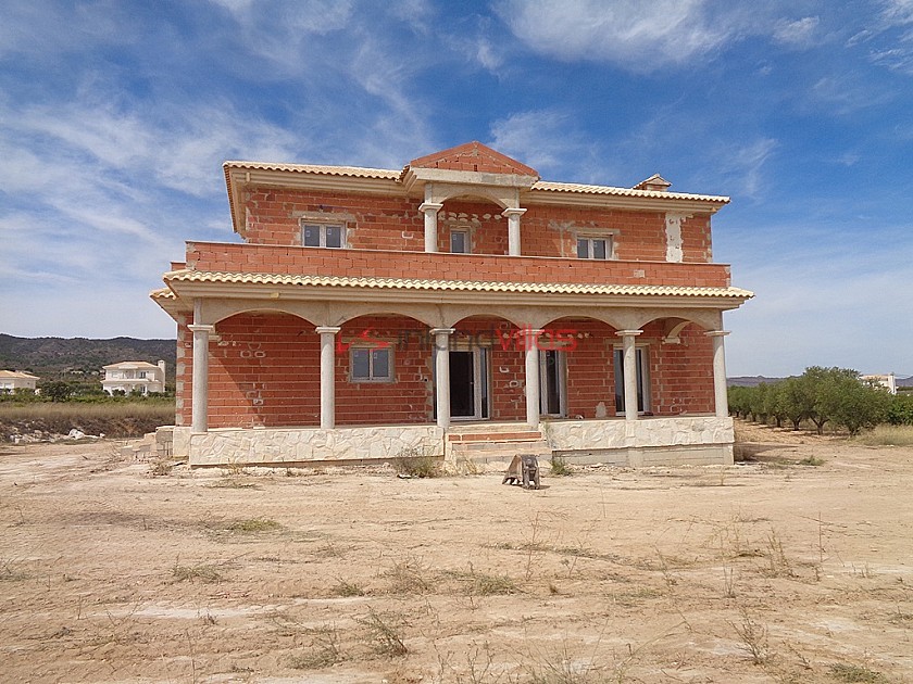 Under construction - New build villa - almost complete in Inland Villas Spain