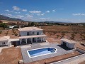 Nieuwbouw villa 195m2 met zwembad en perceel in Inland Villas Spain