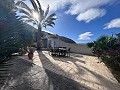 Prachtige moderne villa in L'Alcoraia 18 minuten naar het strand in Inland Villas Spain