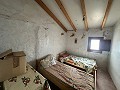 Casa adosada en Úbeda con mucho potencial in Inland Villas Spain