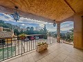 Prachtige villa in Petrer met zwembad en prachtig uitzicht in Inland Villas Spain