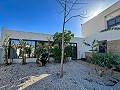 Hervorragende moderne Villa in Fortuna mit Garage für 4 Autos in Inland Villas Spain