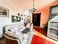 Charming town house in Caudete with 8 bedrooms in Inland Villas Spain